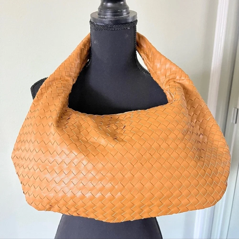 Nasty Gal Camel Vegan Leather Woven Zip Up Hobo Jodi style Bag - Picture 2 of 7